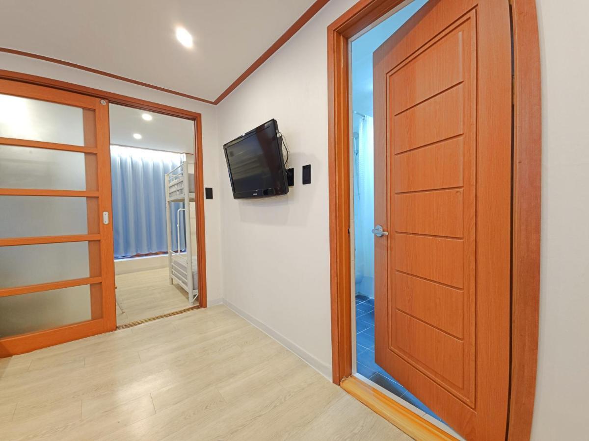 Oyo Rooftop Hostel โซล ภายนอก รูปภาพ