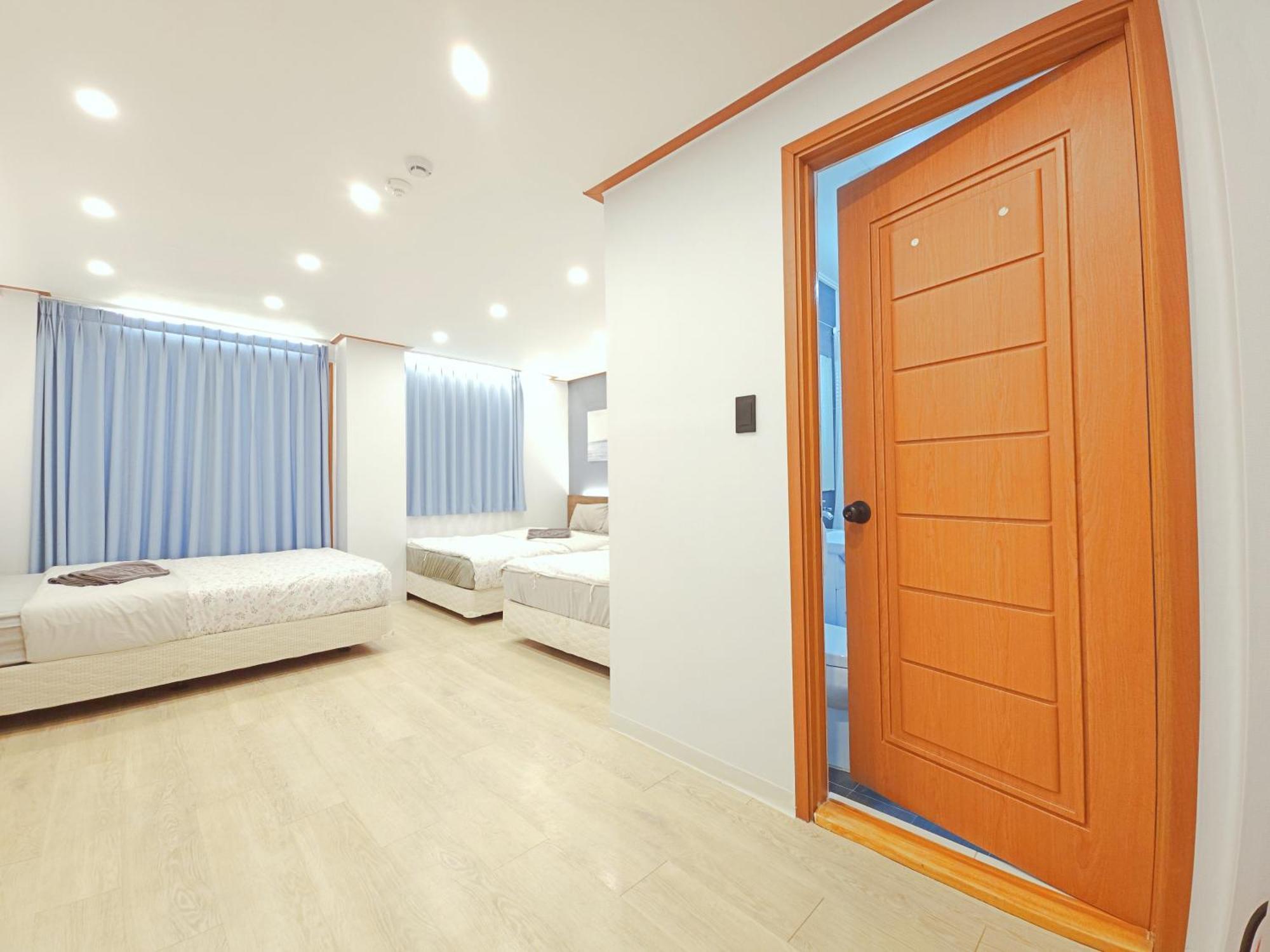 Oyo Rooftop Hostel โซล ภายนอก รูปภาพ