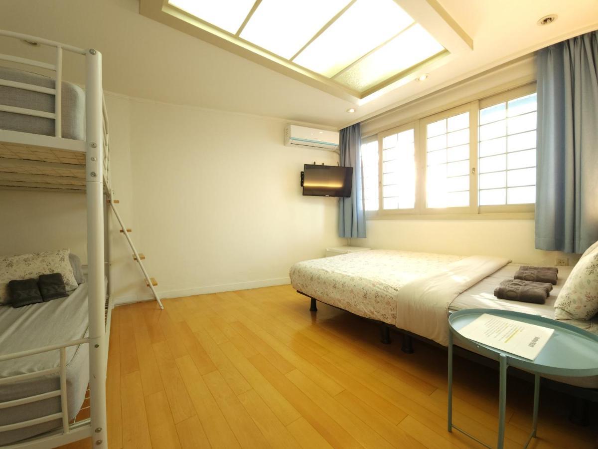 Oyo Rooftop Hostel โซล ภายนอก รูปภาพ