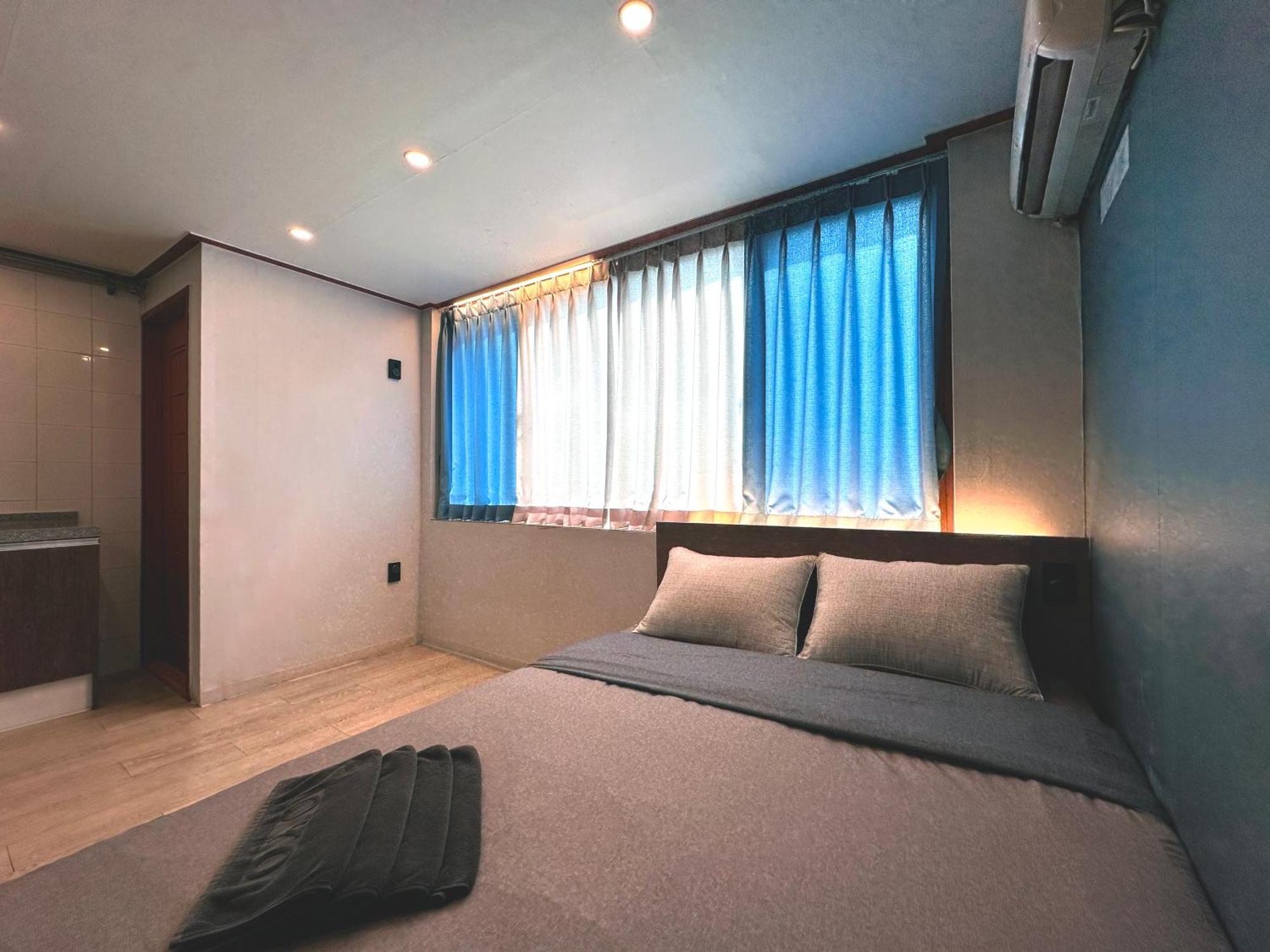 Oyo Rooftop Hostel โซล ภายนอก รูปภาพ