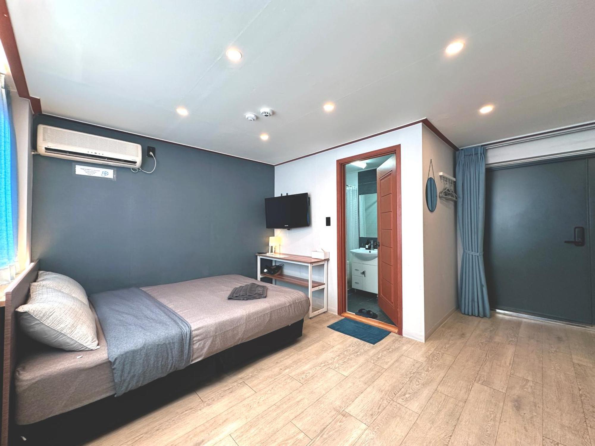 Oyo Rooftop Hostel โซล ภายนอก รูปภาพ