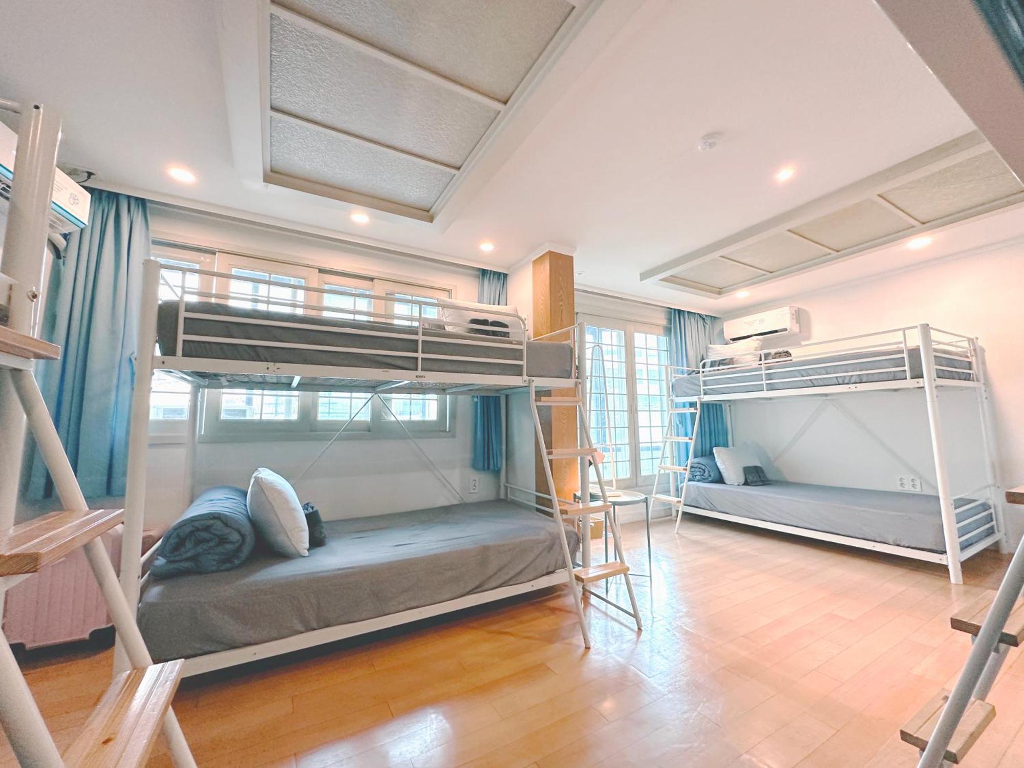 Oyo Rooftop Hostel โซล ภายนอก รูปภาพ